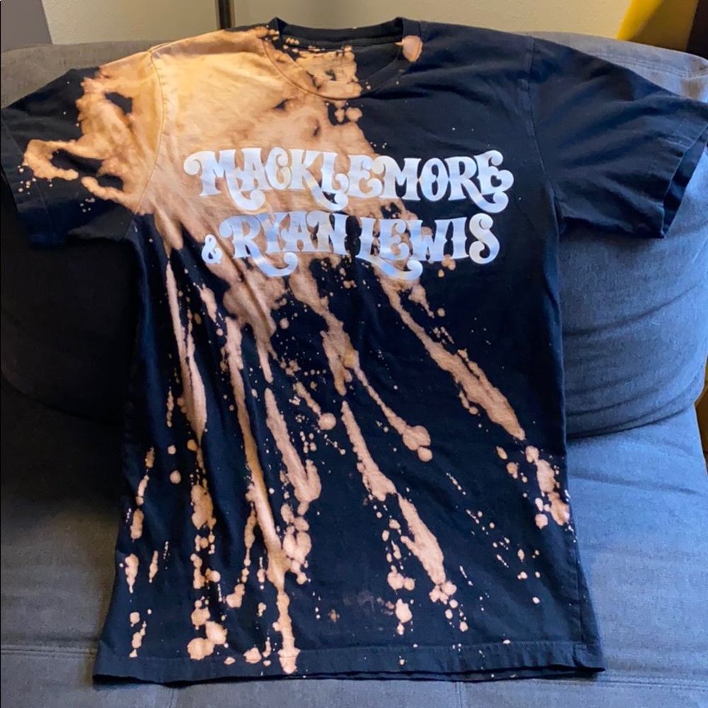 Custom bleached T